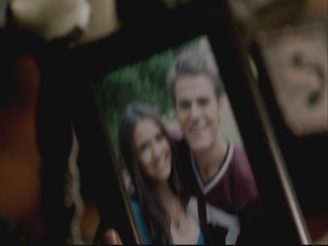 VampireDiariesWorld-dot-org-S3TVD_3x08OrdinaryPeople1052.jpg