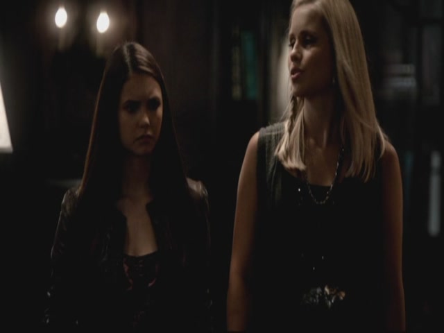 VampireDiariesWorld-dot-org-S3TVD_3x08OrdinaryPeople1207.jpg