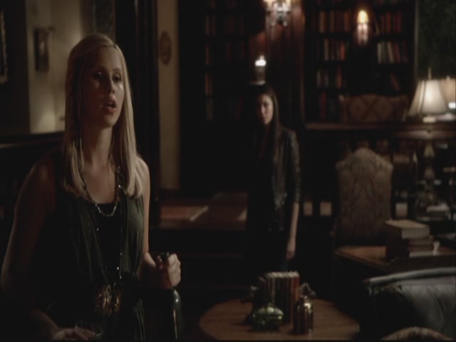 VampireDiariesWorld-dot-org-S3TVD_3x08OrdinaryPeople1250.jpg