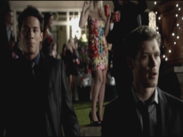 VampireDiariesWorld-dot-org-S3TVD_3x09Homecoming1164.jpg