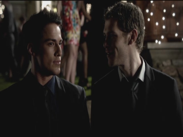 VampireDiariesWorld-dot-org-S3TVD_3x09Homecoming1170.jpg