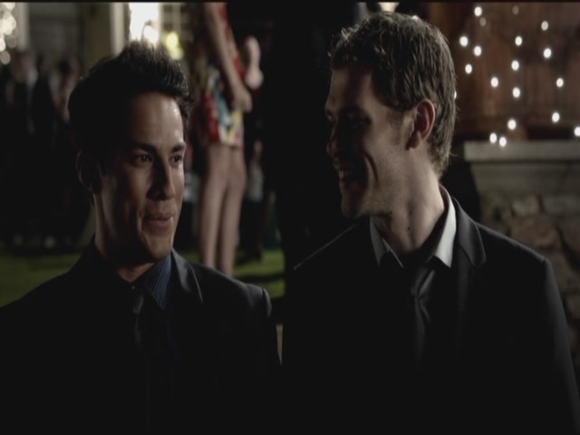 VampireDiariesWorld-dot-org-S3TVD_3x09Homecoming1171.jpg