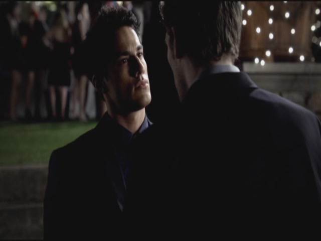 VampireDiariesWorld-dot-org-S3TVD_3x09Homecoming1191.jpg