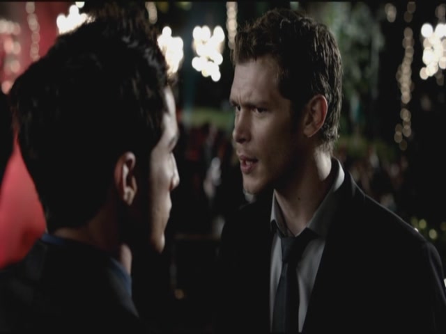 VampireDiariesWorld-dot-org-S3TVD_3x09Homecoming1196.jpg