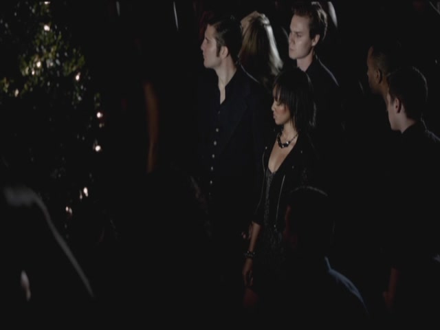 VampireDiariesWorld-dot-org-S3TVD_3x09Homecoming1210.jpg