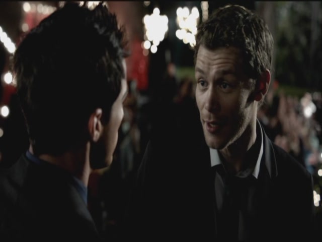 VampireDiariesWorld-dot-org-S3TVD_3x09Homecoming1226.jpg