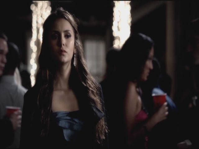 VampireDiariesWorld-dot-org-S3TVD_3x09Homecoming1290.jpg