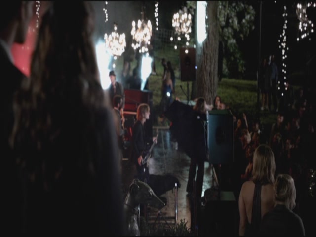 VampireDiariesWorld-dot-org-S3TVD_3x09Homecoming1292.jpg