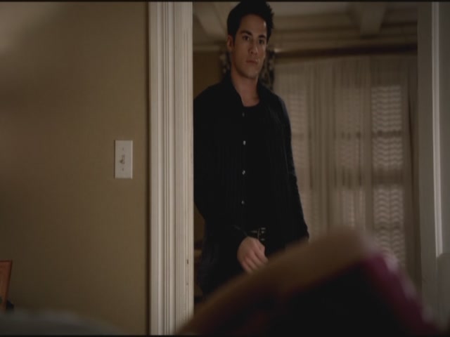 VampireDiariesWorld-dot-org-S3TVD_3x09Homecoming1748.jpg