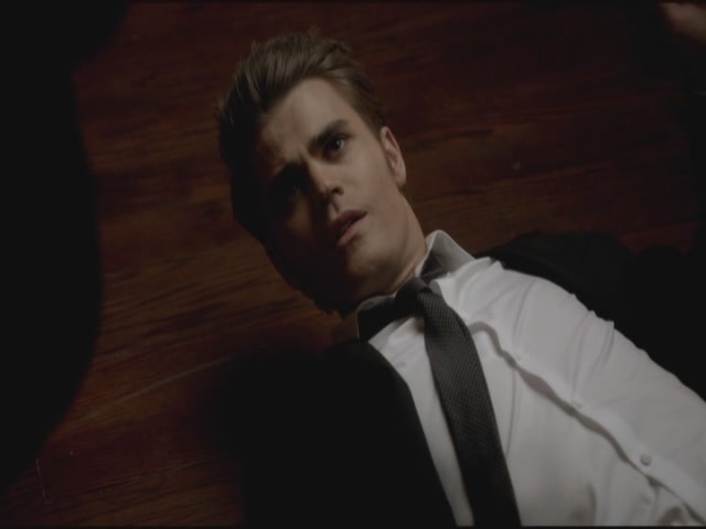 VampireDiariesWorld-dot-org-S3TVD_3x09Homecoming2001.jpg