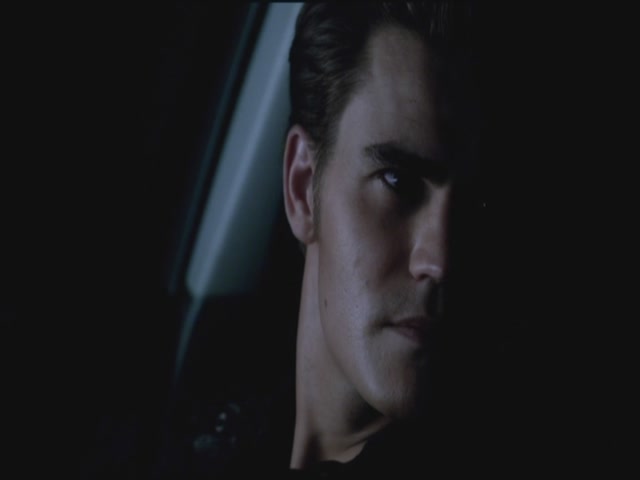 VampireDiariesWorld-dot-org-S3TVD_3x09Homecoming2050.jpg