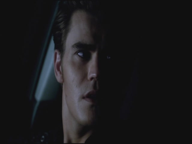 VampireDiariesWorld-dot-org-S3TVD_3x09Homecoming2098.jpg