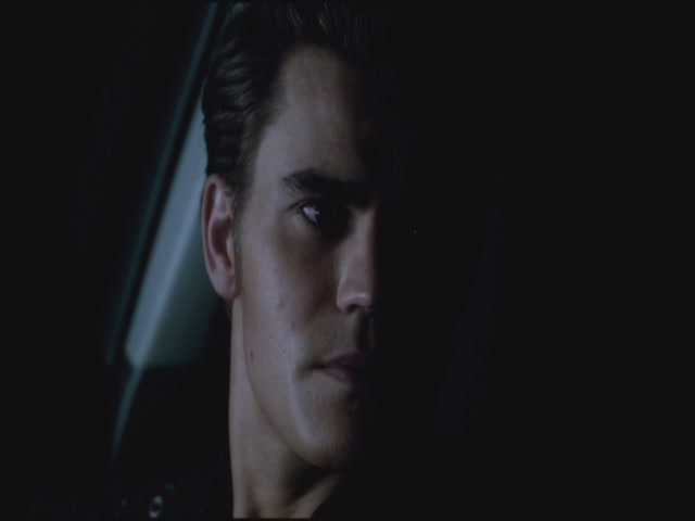 VampireDiariesWorld-dot-org-S3TVD_3x09Homecoming2101.jpg