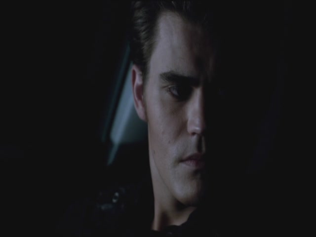 VampireDiariesWorld-dot-org-S3TVD_3x09Homecoming2124.jpg