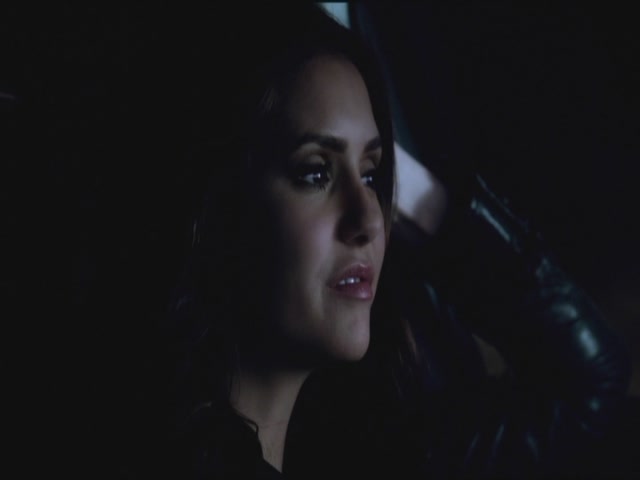 VampireDiariesWorld-dot-org-S3TVD_3x09Homecoming2136.jpg