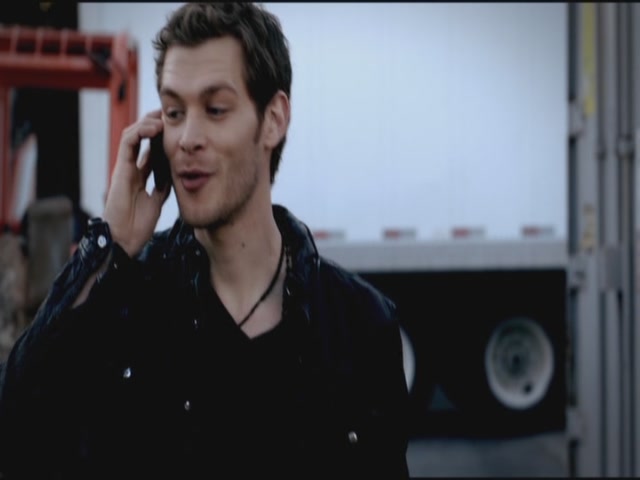 VampireDiariesWorld-dot-org-S3TVD_3x09Homecoming2180.jpg