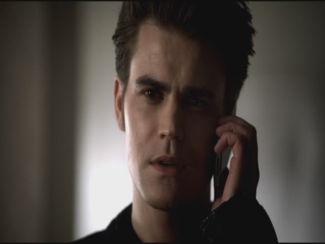 VampireDiariesWorld-dot-org-S3TVD_3x09Homecoming2228.jpg