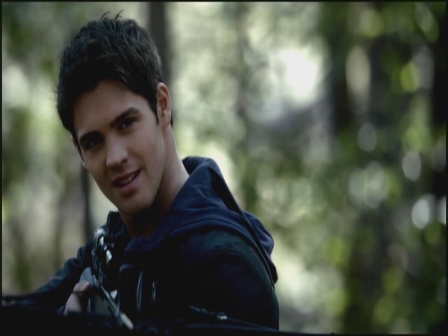 VampireDiariesWorld-dot-org-S3TVD_3x10TheNewDeal0354.jpg