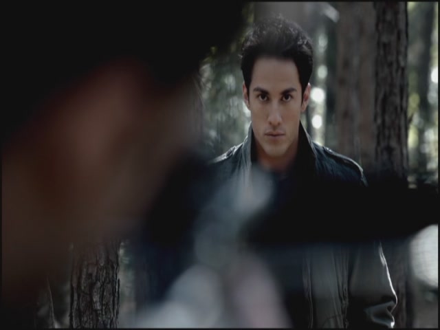 VampireDiariesWorld-dot-org-S3TVD_3x10TheNewDeal0358.jpg