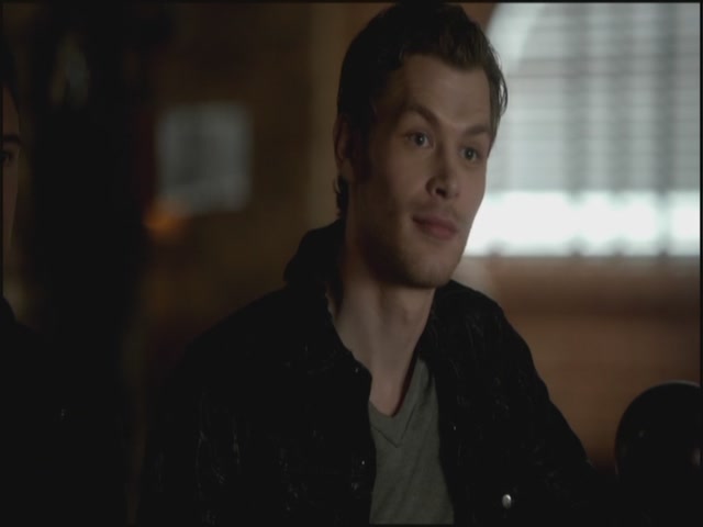 VampireDiariesWorld-dot-org-S3TVD_3x10TheNewDeal0420.jpg