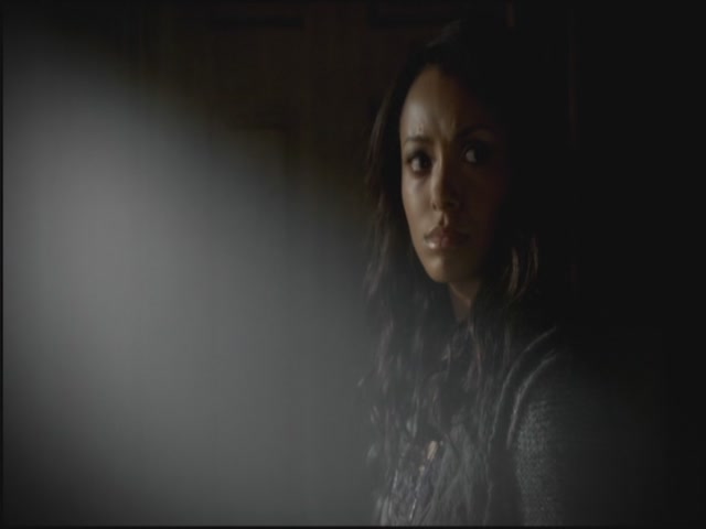 VampireDiariesWorld-dot-org-S3TVD_3x10TheNewDeal0524.jpg