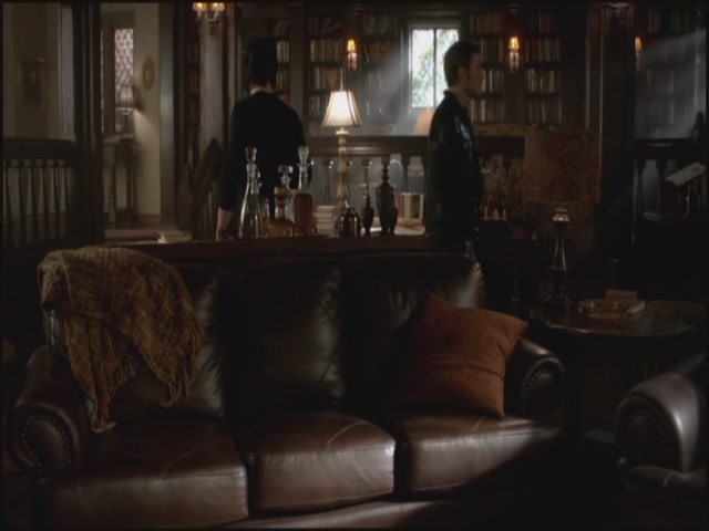 VampireDiariesWorld-dot-org-S3TVD_3x10TheNewDeal0813.jpg