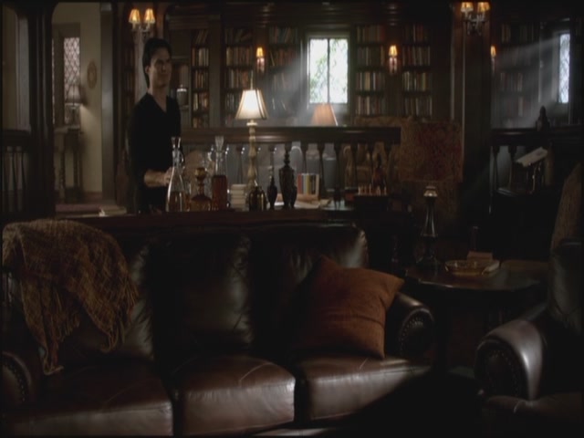 VampireDiariesWorld-dot-org-S3TVD_3x10TheNewDeal0818.jpg