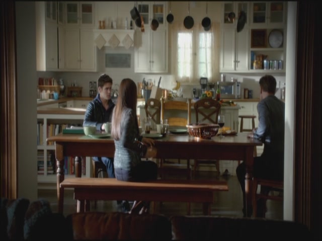 VampireDiariesWorld-dot-org-S3TVD_3x10TheNewDeal0900.jpg