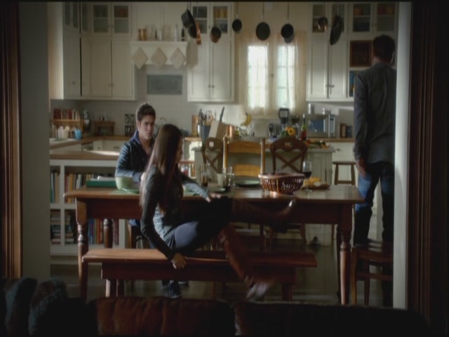 VampireDiariesWorld-dot-org-S3TVD_3x10TheNewDeal0901.jpg