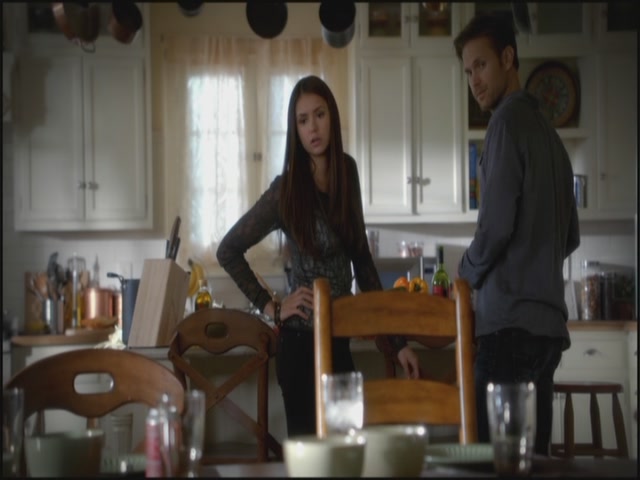 VampireDiariesWorld-dot-org-S3TVD_3x10TheNewDeal0923.jpg