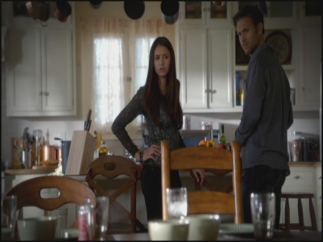 VampireDiariesWorld-dot-org-S3TVD_3x10TheNewDeal0924.jpg