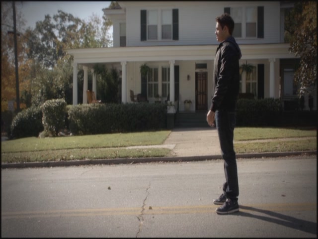 VampireDiariesWorld-dot-org-S3TVD_3x10TheNewDeal0933.jpg