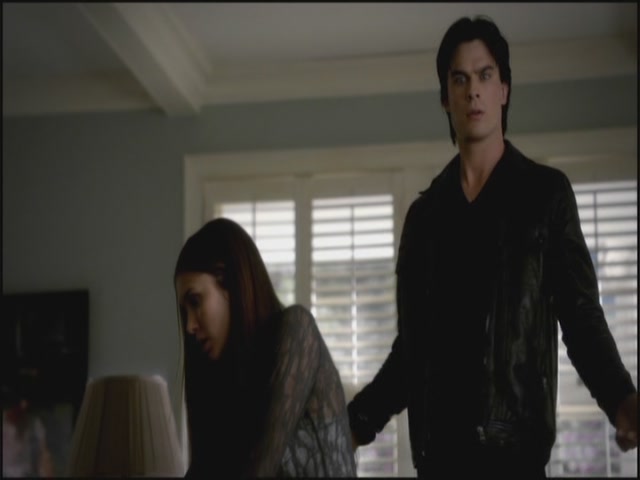 VampireDiariesWorld-dot-org-S3TVD_3x10TheNewDeal1048.jpg