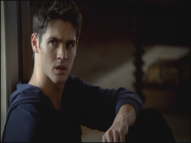 VampireDiariesWorld-dot-org-S3TVD_3x10TheNewDeal1054.jpg