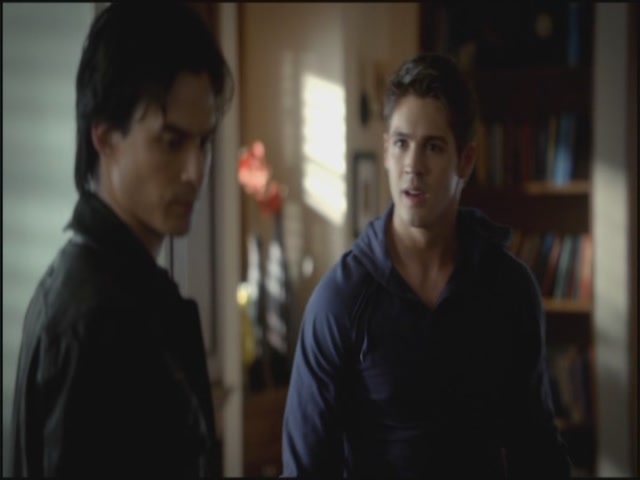 VampireDiariesWorld-dot-org-S3TVD_3x10TheNewDeal1074.jpg