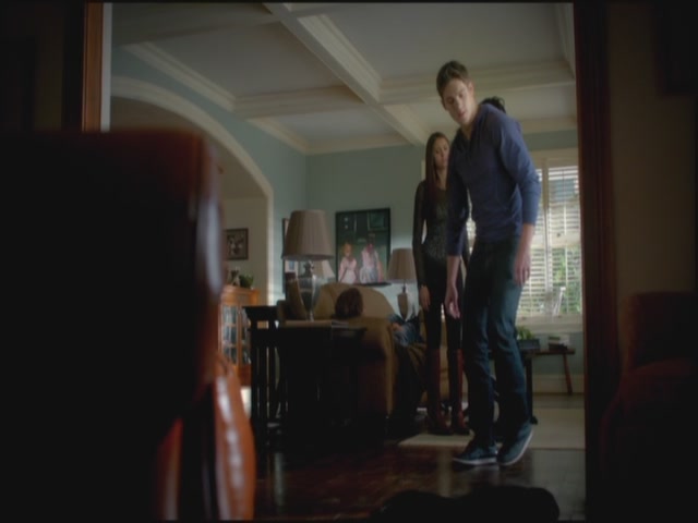 VampireDiariesWorld-dot-org-S3TVD_3x10TheNewDeal1095.jpg