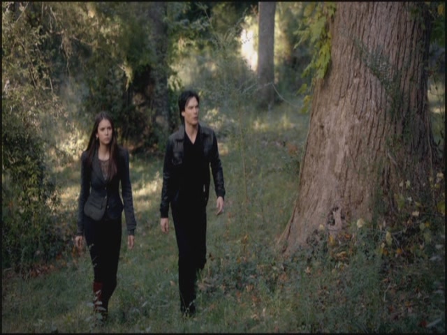 VampireDiariesWorld-dot-org-S3TVD_3x10TheNewDeal1158.jpg