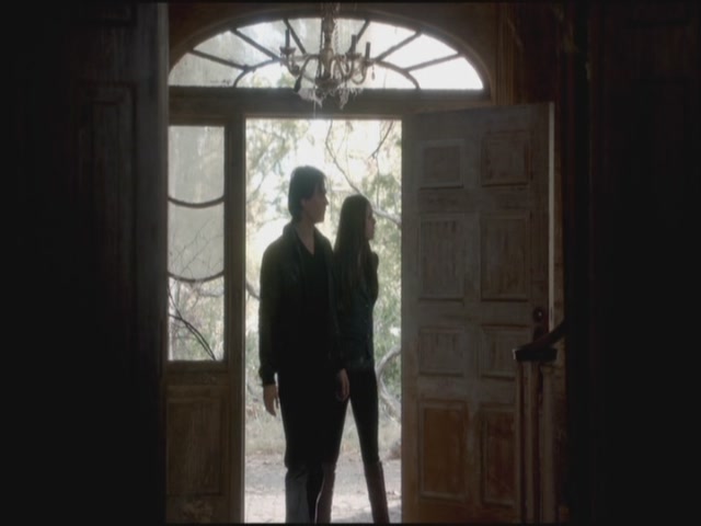 VampireDiariesWorld-dot-org-S3TVD_3x10TheNewDeal1163.jpg