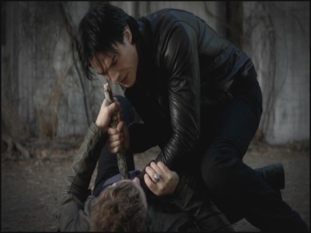 VampireDiariesWorld-dot-org-S3TVD_3x10TheNewDeal1332.jpg