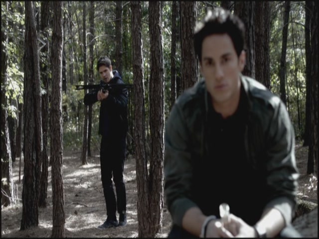 VampireDiariesWorld-dot-org-S3TVD_3x10TheNewDeal1368.jpg