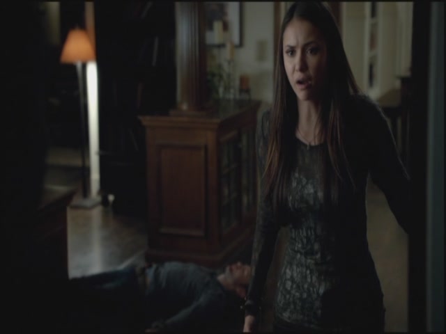 VampireDiariesWorld-dot-org-S3TVD_3x10TheNewDeal1437.jpg