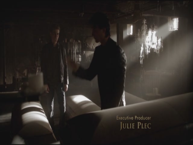 VampireDiariesWorld-dot-org-S3TVD_3x11OurTown0265.jpg