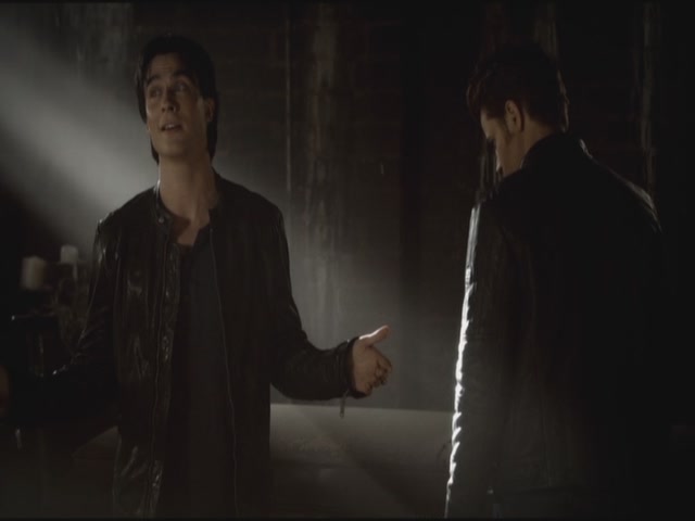 VampireDiariesWorld-dot-org-S3TVD_3x11OurTown0299.jpg