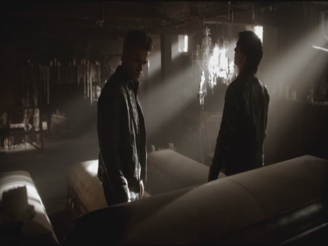 VampireDiariesWorld-dot-org-S3TVD_3x11OurTown0301.jpg