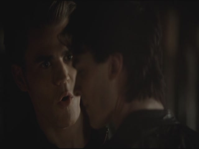 VampireDiariesWorld-dot-org-S3TVD_3x11OurTown0324.jpg