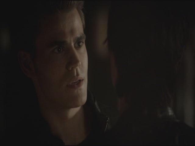 VampireDiariesWorld-dot-org-S3TVD_3x11OurTown0326.jpg