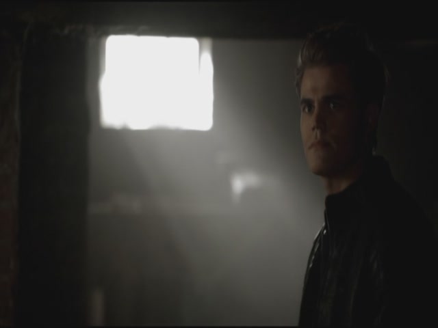 VampireDiariesWorld-dot-org-S3TVD_3x11OurTown0341.jpg