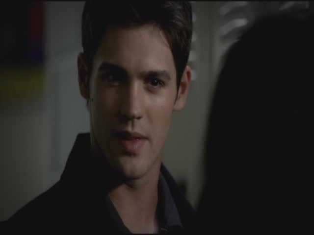 VampireDiariesWorld-dot-org-S3TVD_3x11OurTown0376.jpg