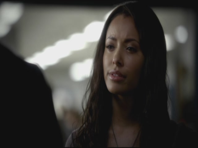 VampireDiariesWorld-dot-org-S3TVD_3x11OurTown0378.jpg