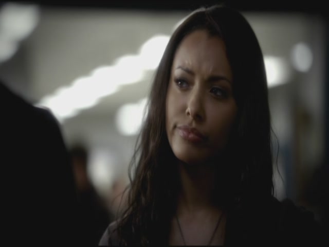 VampireDiariesWorld-dot-org-S3TVD_3x11OurTown0379.jpg